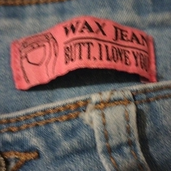 Jeans - Picture 2 of 3